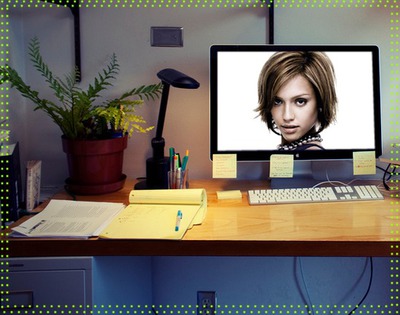 Schermo del computer della scena del desktop Fotomontaggio
