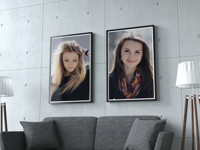 2 quadros pendurados na parede Fotomontagem