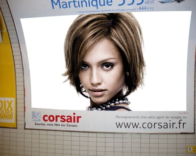 Scène Affiche publicitaire métro Corsair Montage photo