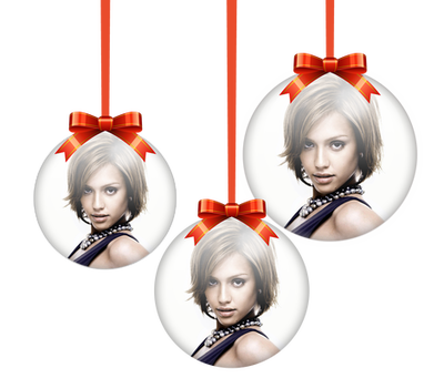 3 χριστουγεννιάτικες μπάλες σε θολό φόντο - διάφανη έκδοση PNG