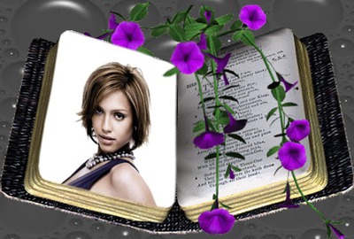Scena del libro di fiori viola Fotomontaggio