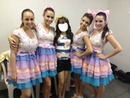 Larissa Manoela e suas dançarinas