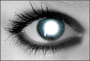 Le regard des yeux bleu