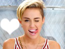 Miley me ama♥