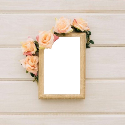 marco para una foto, de madera adornado con rosas melón. Photo frame effect