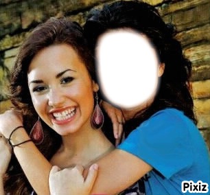 Domi Lovato Photo frame effect