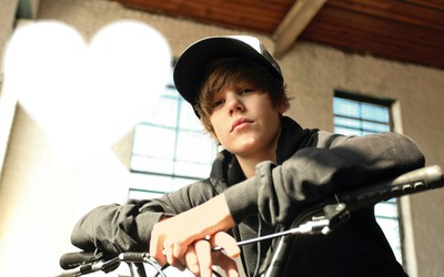 Justin Bieber ☜═(◕ ‿ <)¬ Fotomontažas