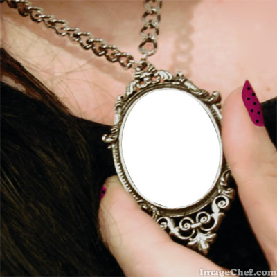 Necklace Photo frame effect