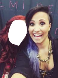 Demi Lovato Junto Com Uma Fã Fotomontaż