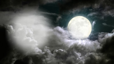 sisli ay ve biz Fotoğraf editörü