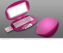 laptop rosa Fotomontagem