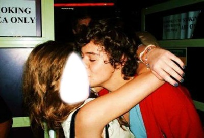 Harry Styles Kissing フォトモンタージュ