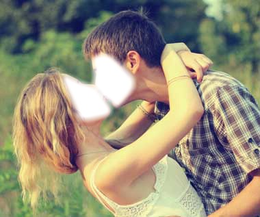 kissing Photo frame effect