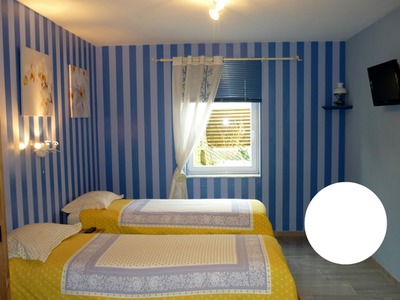 Chambre bleue et sa sdb adaptée PMR Fotomontage