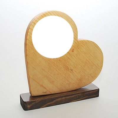 cuadro corazón de madera. Montaje fotografico