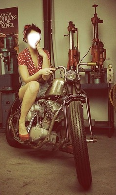Femme en moto Photomontage