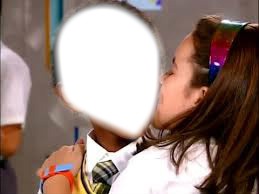 Maisa beijando alguém Fotomontasje