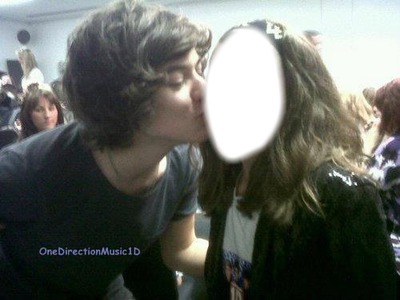 harry styles kiss Photo frame effect