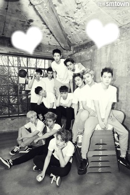 EXO We Are One Fotomontažas