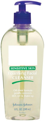 Clean & Clear Foaming Facial Cleanser Fotomontāža
