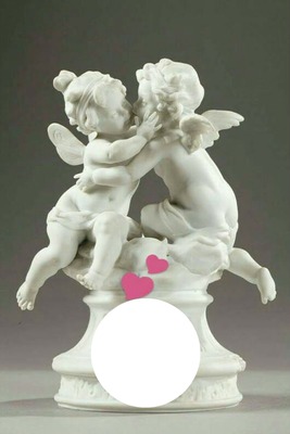 KISSING ANGELS Photo frame effect