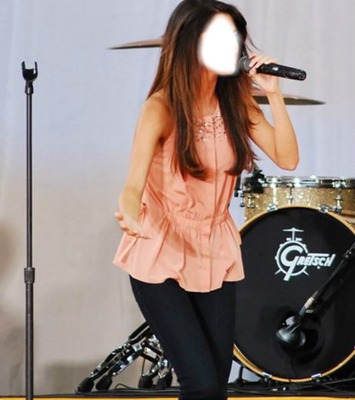 Séléna Gomez sur scène Photomontage