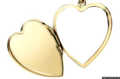 Gold Heart Necklace Фотомонтаж