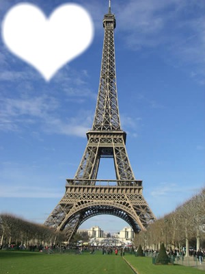 A la Tour Eiffel Фотомонтажа