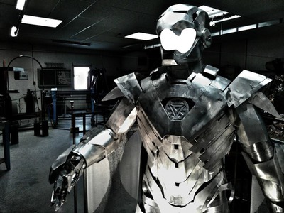 iron man metal suit フォトモンタージュ