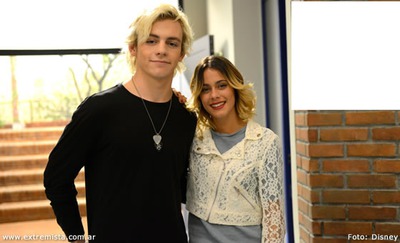 Ross Lynch y Martina Stoessel Montage photo