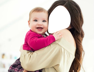 Mãe com Bebê no colo Fotomontaggio