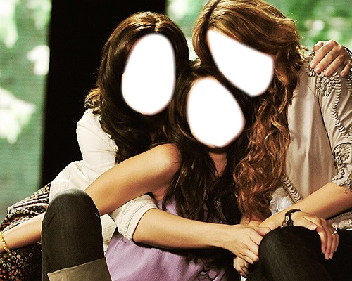 Demi , Selena adn Miley Photomontage