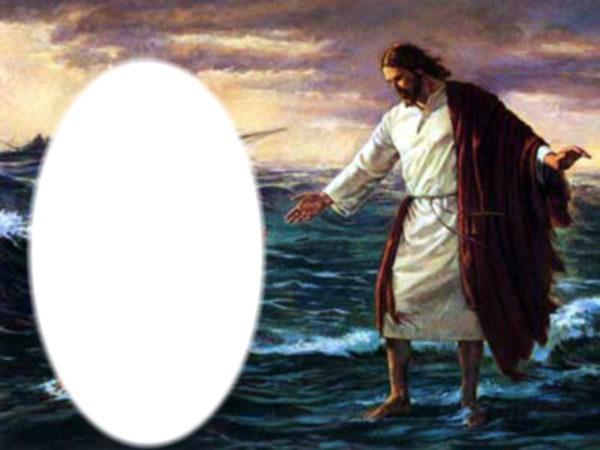JESUS camina en las aguas Фотомонтажа