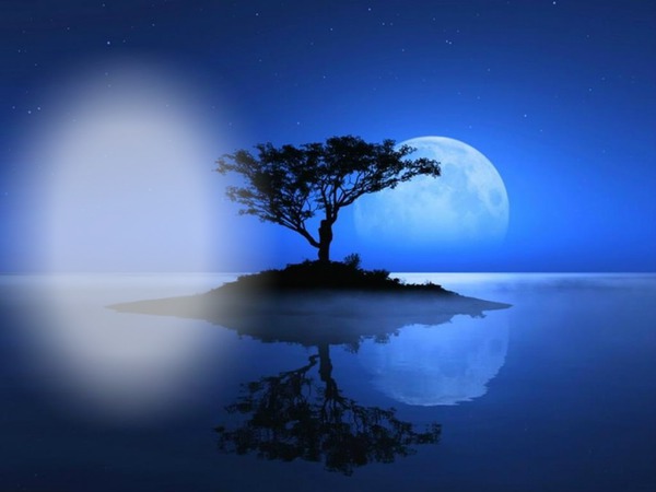 Blue moon Photo frame effect