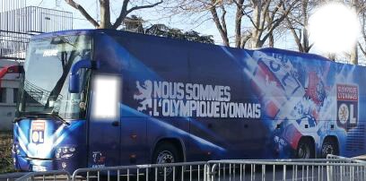 Bus nous sommes L'Olympique Lyonnais フォトモンタージュ