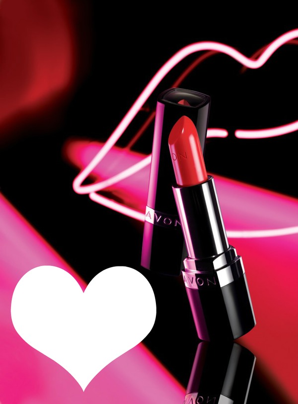 Avon Ultra Color Bold Lipstick Valokuvamontaasi