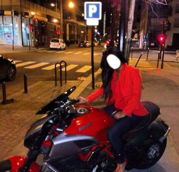 moto rouge Фотомонтаж