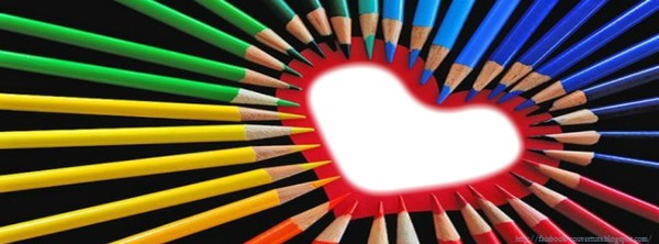 crayon de couleurs en coeur Photo frame effect
