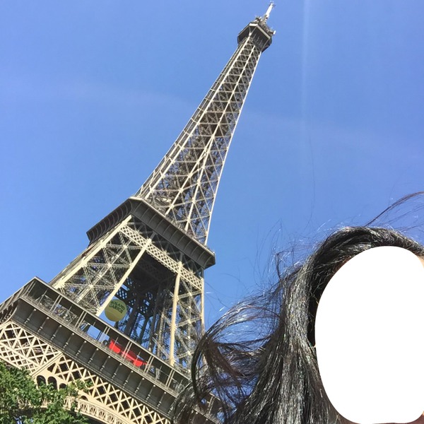 selfie tour effeil fille Photomontage