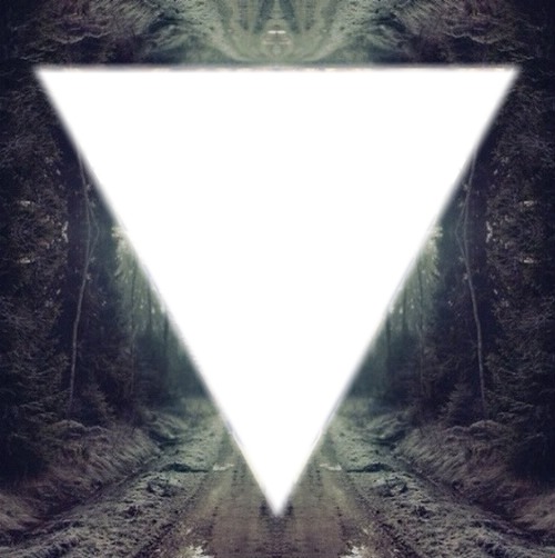 Triangle dans la forêt Fotomontaža