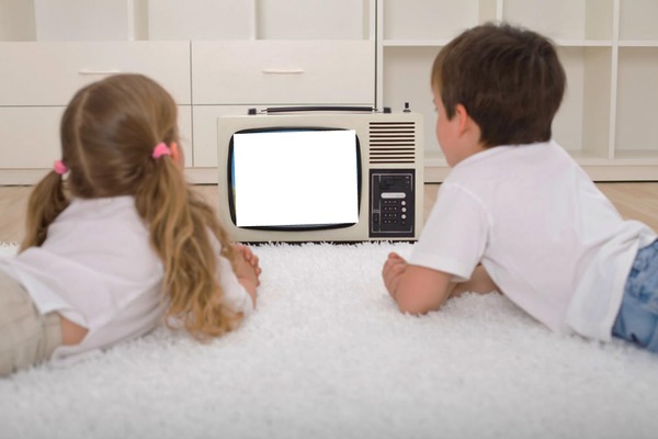Children watching TV Fotómontázs