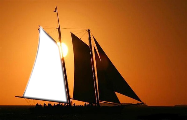 ship in sunset Valokuvamontaasi