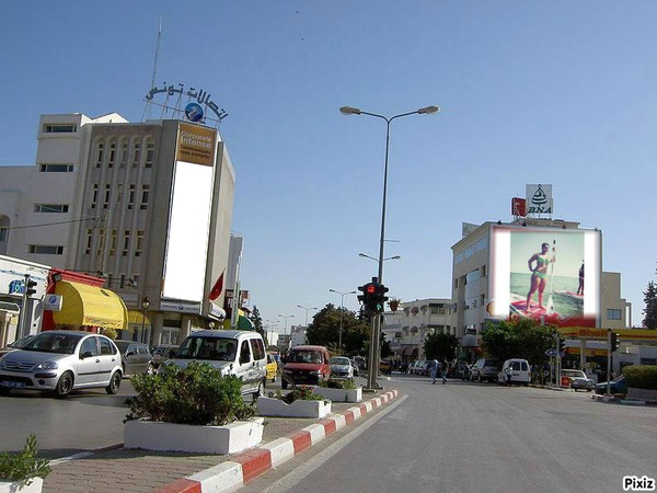 Panneau publicitaire ville d'Algérie Montage photo