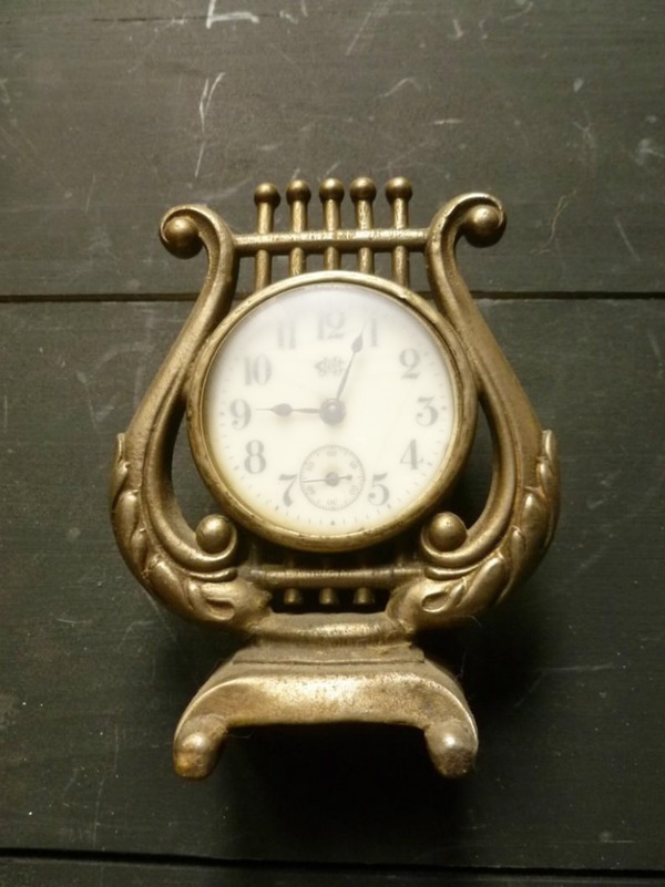 Lyra music clock Φωτομοντάζ