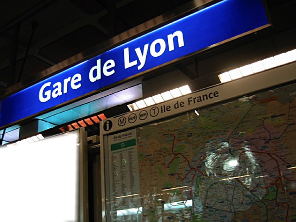 Panneau Station de Métro Gare de Lyon (Météor) Valokuvamontaasi