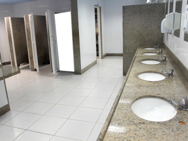 banheiro público Montaje fotografico
