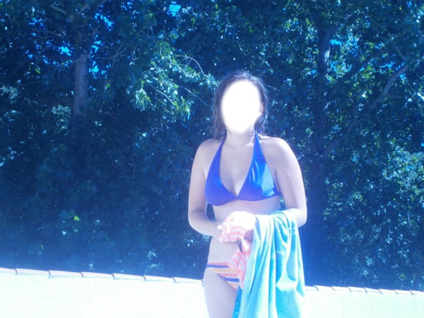 jeune fille en maillot de bain Montaje fotografico