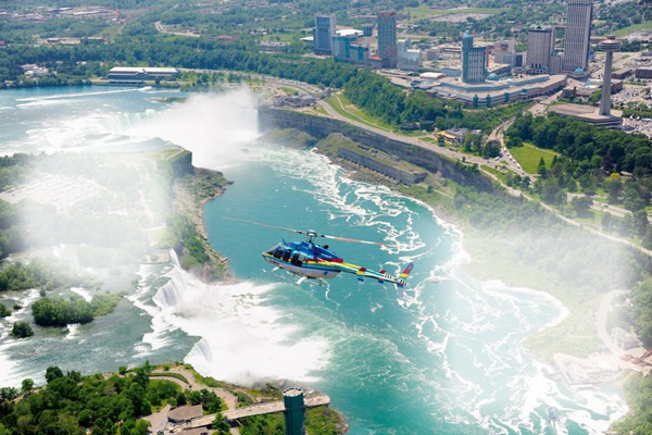 Les chutes su Niagara Fotomontáž
