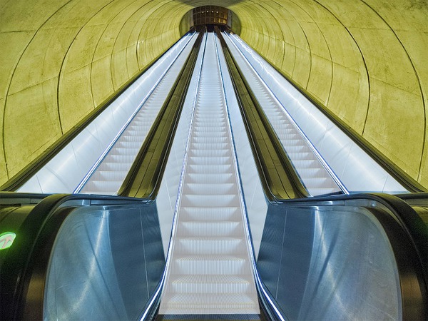escalator フォトモンタージュ