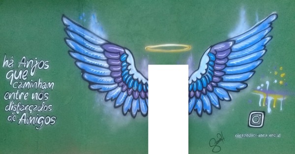 Há anjos que caminham entre nós disfarçados de amigos / asas azuis Photomontage